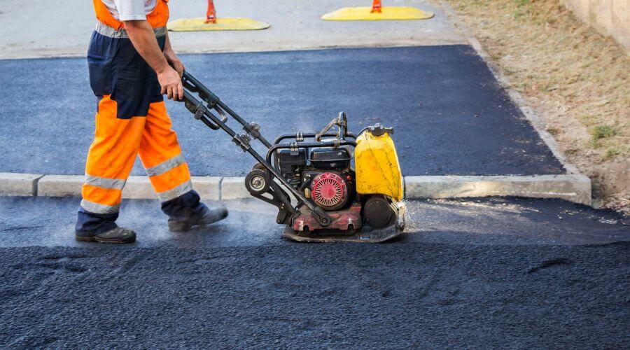 Professional gutter cleaning in Gordon, TX